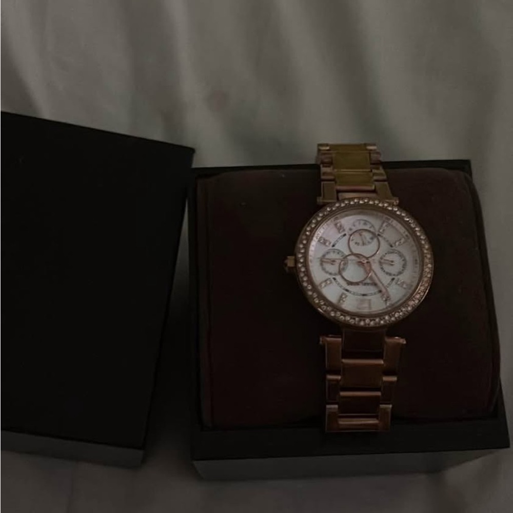 Micheal khors women’s watch - Picture 1 of 3